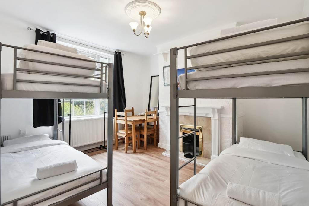 Aplacetostay Central London Apartment, Zone 1 Car Exterior foto